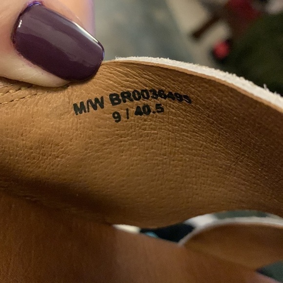 BORN CARAH Sandal Natural Clay, Suede with leather footbed rubber no slip sole - Picture 9 of 9